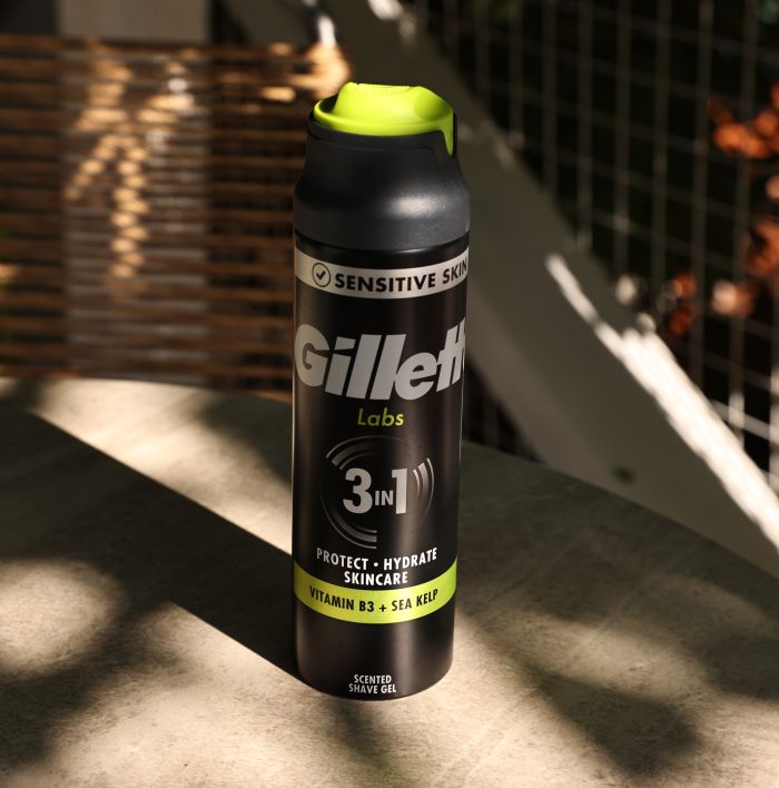 Gillette Labs 3в1 Sensitive Skin Гель для гоління 198мл