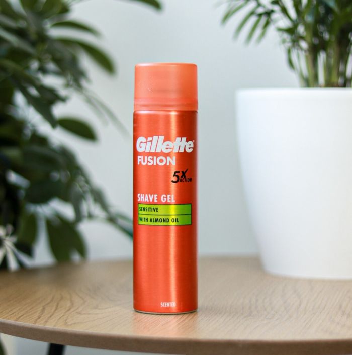 Gillette Гель Fusion Sensitive для гоління 200 мл