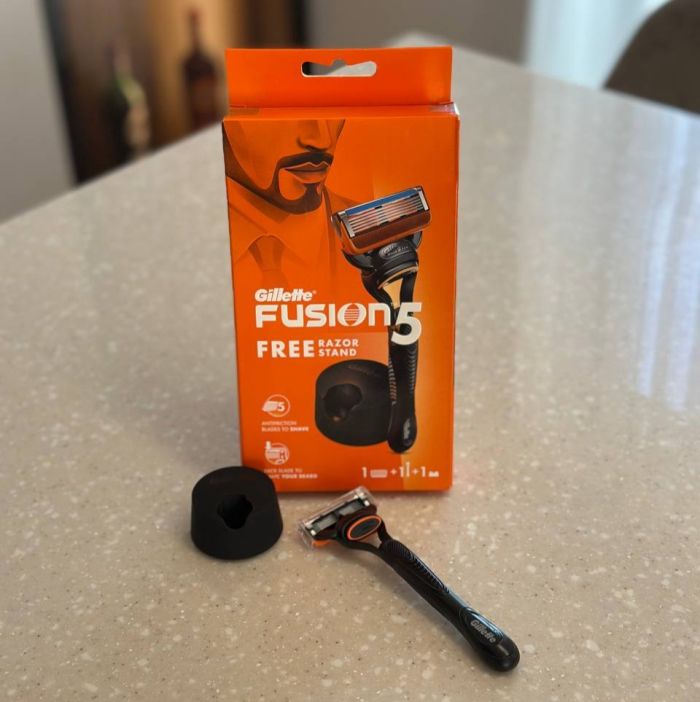 Gillette Fusion 1 Станок для гоління чоловічий+підставка (Ручка+1 картридж+підставка)