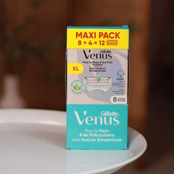 Venus Satin Care Bikini Box (4+8 шт) New Pack сумісні лише зі станком Venus Satin Care (Bikini)